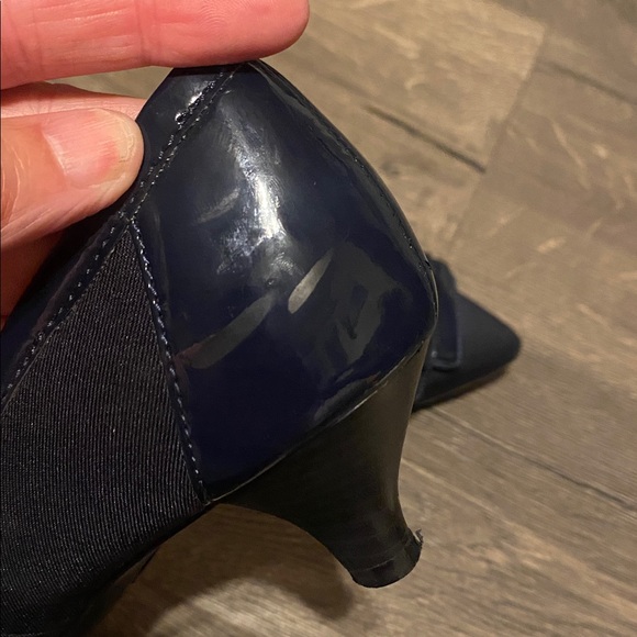 Calvin Klein iflex Classic Pump with Kitten Heel and Buckle Navy Blue Size 7 - Picture 7 of 8